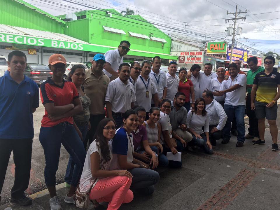 15220061_249866328763907_1851965411563410683_n