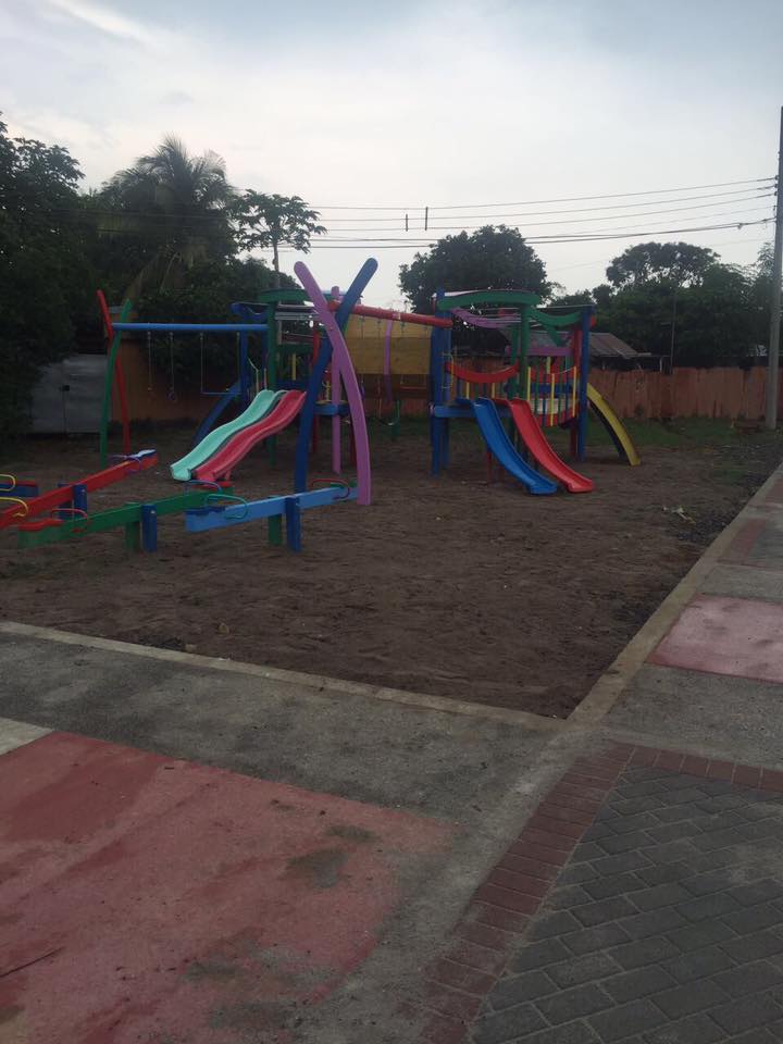 19105646_345176112566261_1741716264723178971_n